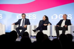 心方针是将人从A点平安地运送到B点